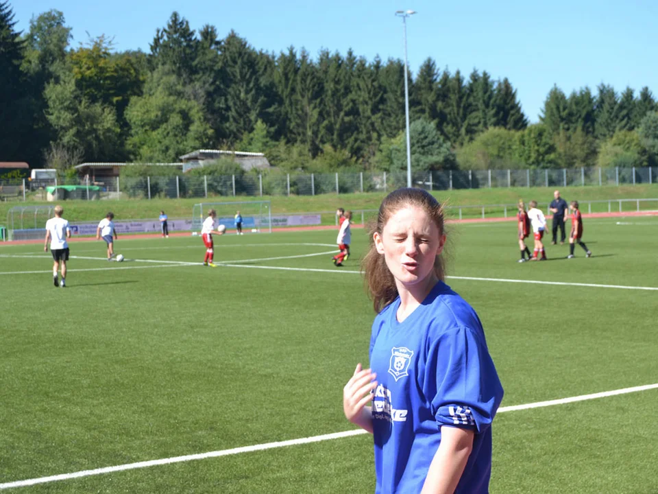 Ätsch: Vivian trickst die Kamera aus Ätsch: Vivian trickst die Kamera aus