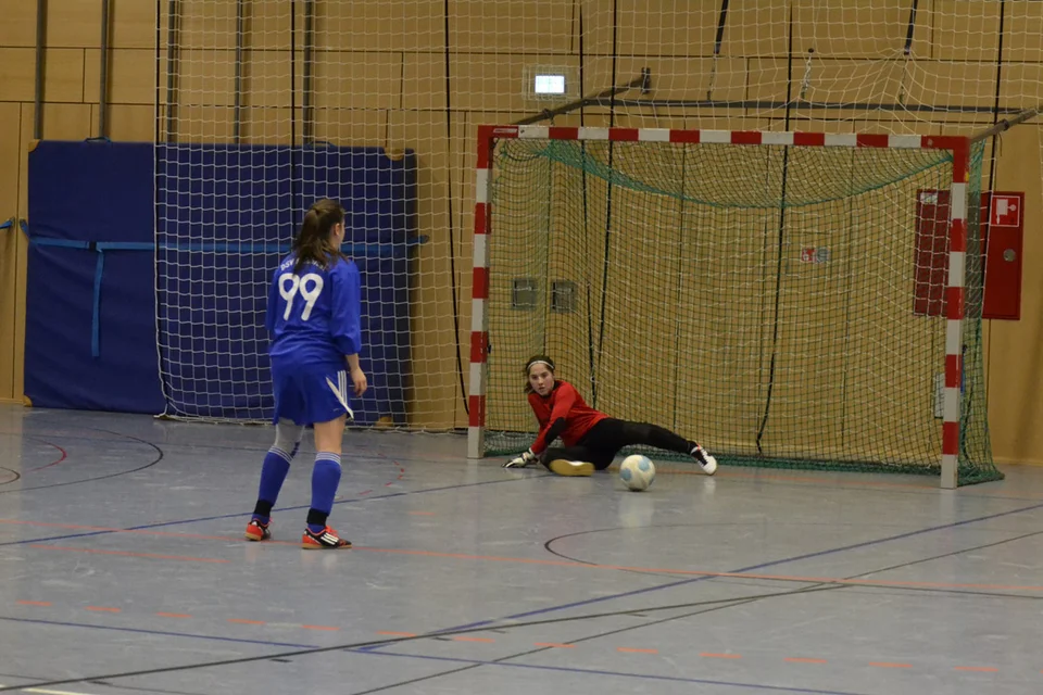 ... und besiegelt damit die Niederlage im Elfmeterschießen ... und besiegelt damit die Niederlage im Elfmeterschießen