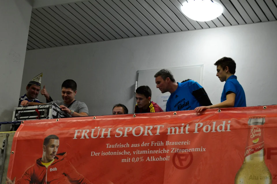 Zwischendurch Probleme mit dem kleinen 1 mal 1: die Turnierleitung hatte sich bei der Tabellenberechnung kurzzeitig kleinere Probleme Zwischendurch Probleme mit dem kleinen 1 mal 1: die Turnierleitung hatte sich bei der Tabellenberechnung kurzzeitig kleinere Probleme