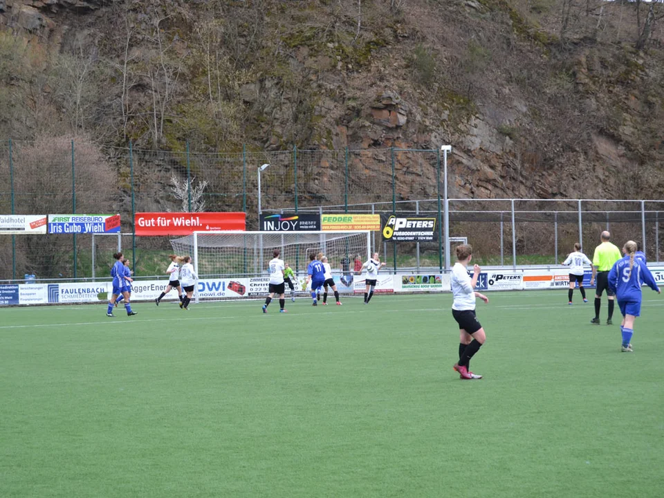 ... und ihn dadurch vertendelt ... ... und ihn dadurch vertendelt ...