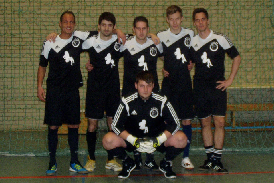 Ausserdem dabei: Vorjahressieger Kosmos Boys ... Ausserdem dabei: Vorjahressieger Kosmos Boys ...