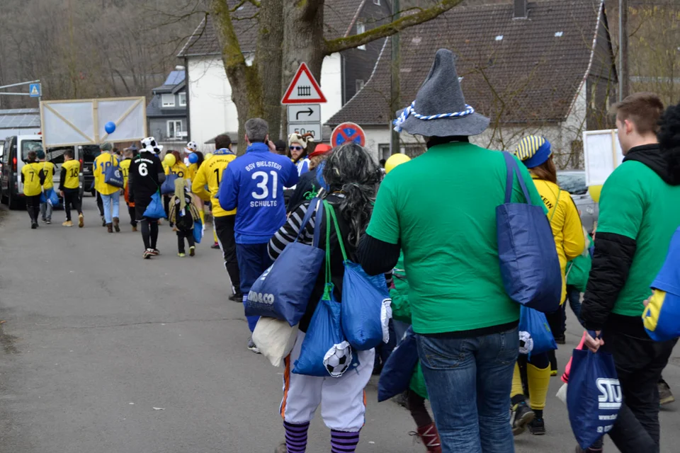 Gegen 14 Uhr wurde es langsam ernst ... Gegen 14 Uhr wurde es langsam ernst ...