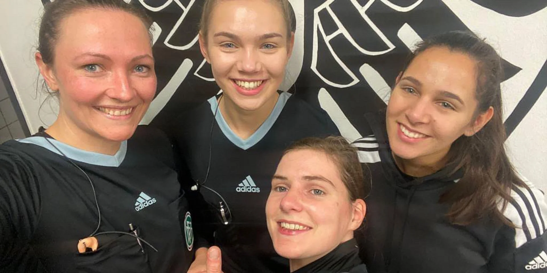 Einfach stark: Unsere Schiedsrichterin Mia durfte gestern Nachmittag beim U16 Länderspiel zwischen Deutschland und Norwegen in Münster als Linienrichterin agieren und dabei ihr Länderspieldebüt feiern