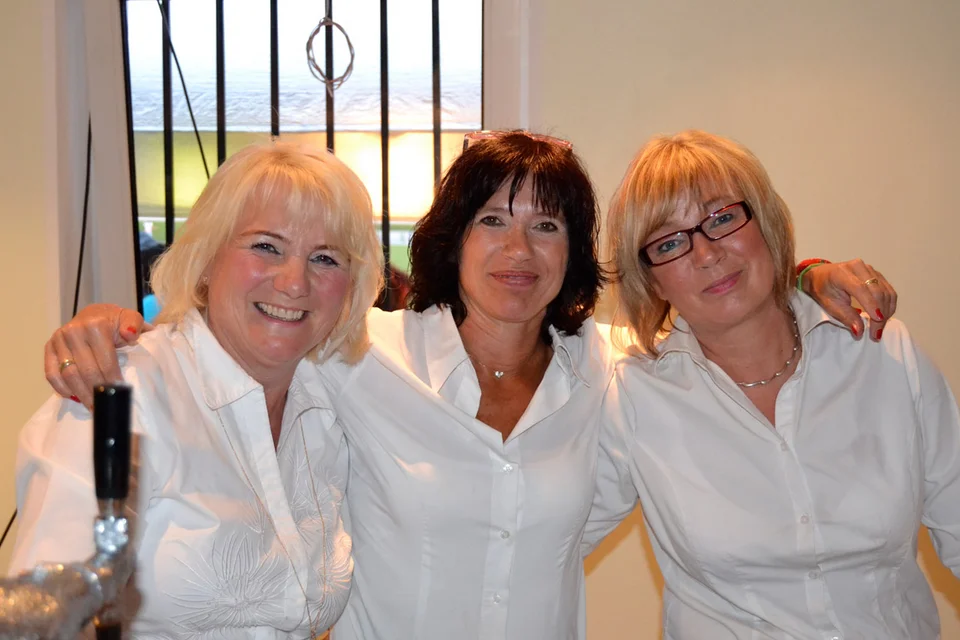 Fleißige Helfer: die Service-Damen des Vereinshauses lieferten beste Arbeit ab