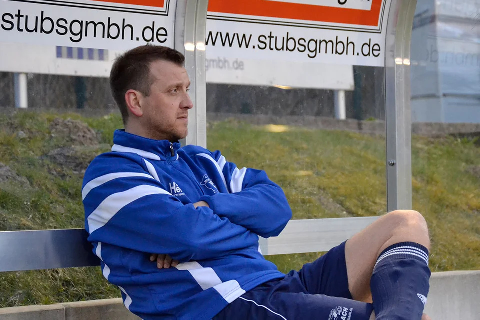 Ernster Blick: Jens Schacht guckte sich das Treiben zunächst von außen an