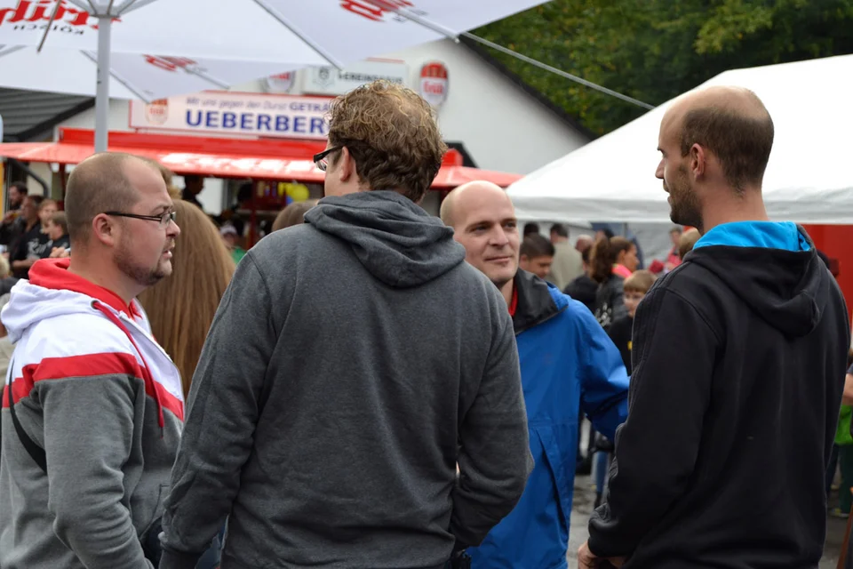 Nette Unterhaltung: Alexander Pethe, Elmar Theis, Kai Pickhardt und Bastian Klees im Gespräch