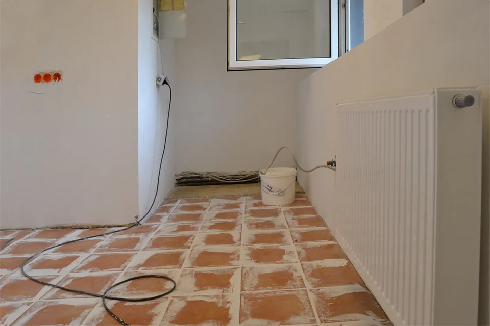 Mittlerweile fertig gespachtelt: die neuen Wände der Küche Mittlerweile fertig gespachtelt: die neuen Wände der Küche