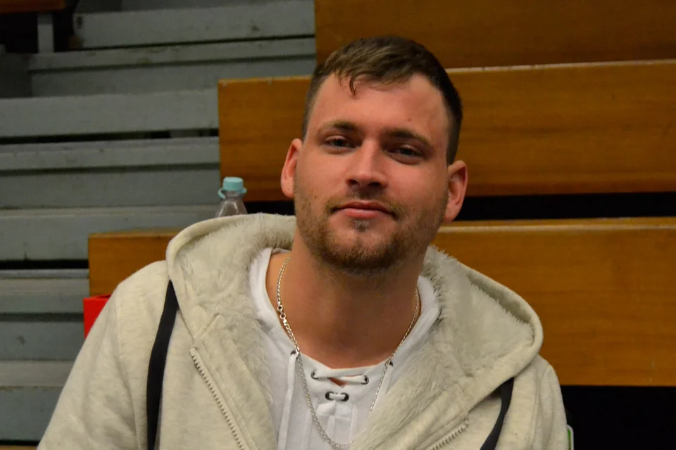 Alter Poser: eine Begleitung des FC Hoeneß Landsberg Alter Poser: eine Begleitung des FC Hoeneß Landsberg