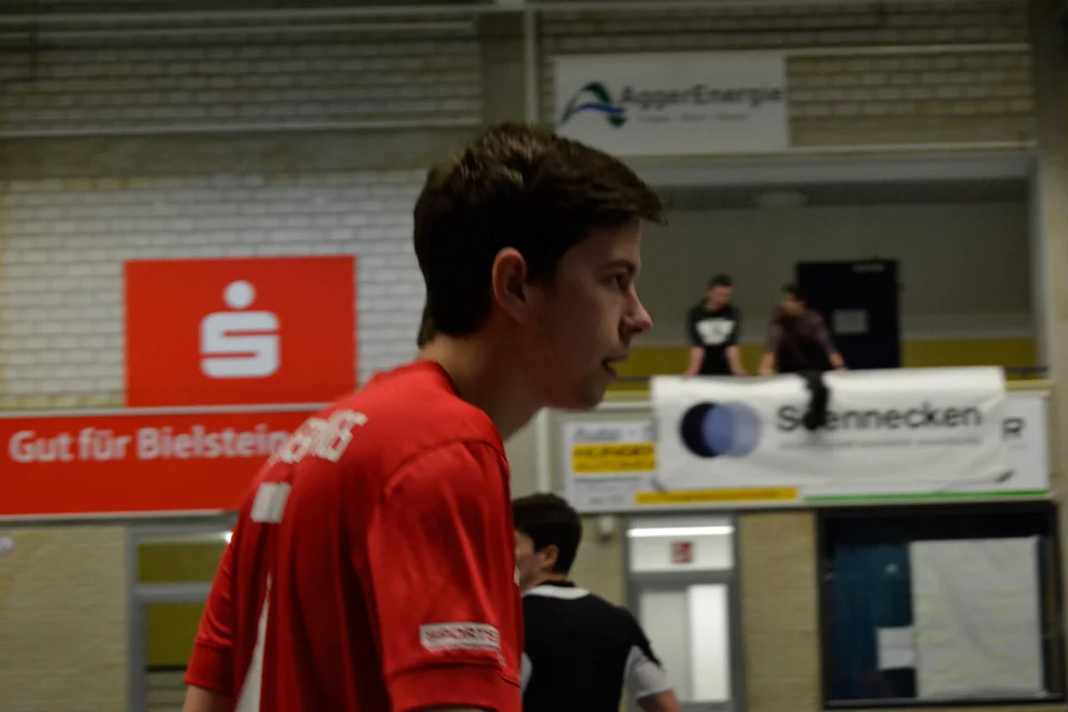 Außer Puste: ein Höher Jung Außer Puste: ein Höher Jung