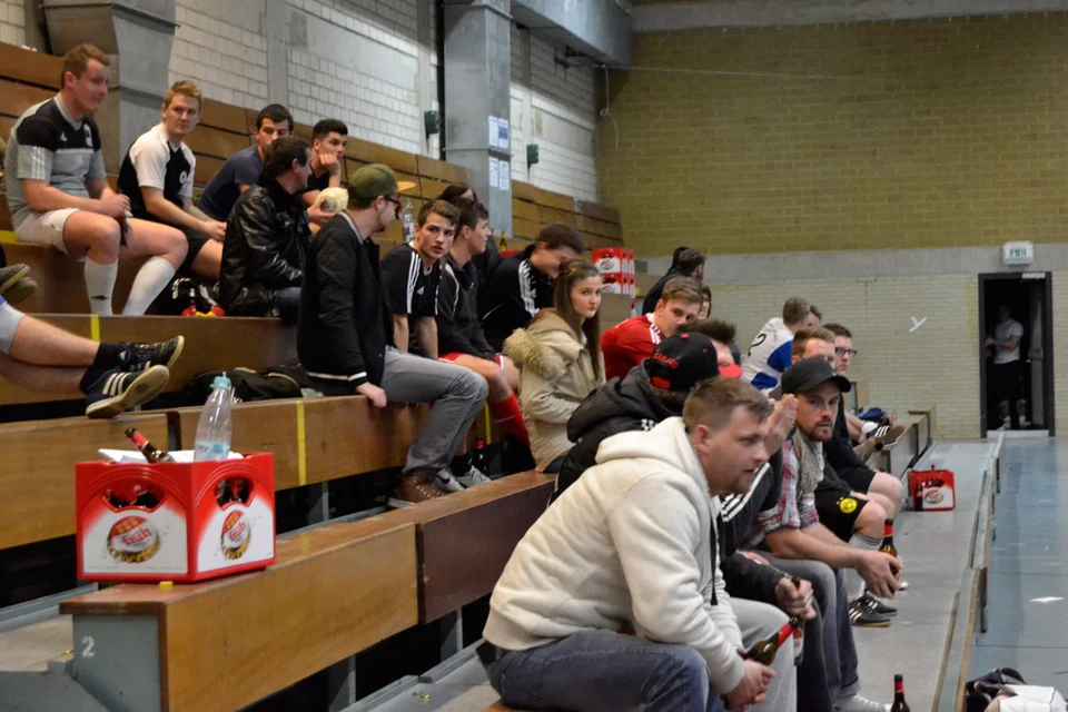 Warteten geduldig auf die Austragung des Finales: die späteren Turniersieger der Boca Juniors Warteten geduldig auf die Austragung des Finales: die späteren Turniersieger der Boca Juniors