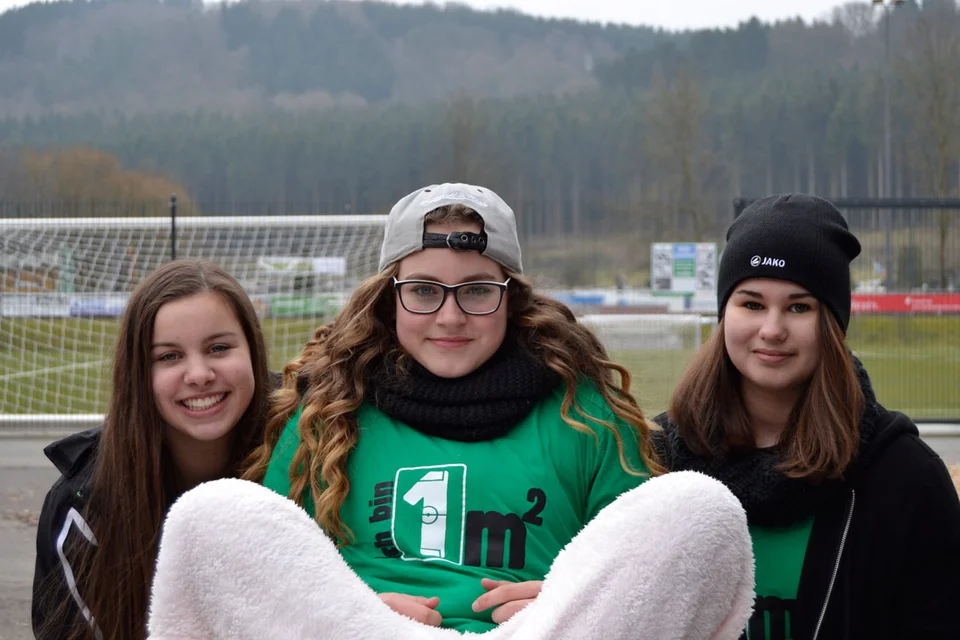 Gut drauf: Annalena Müllenmeister, Linda Nickel und Dilara Bas ... Gut drauf: Annalena Müllenmeister, Linda Nickel und Dilara Bas ...