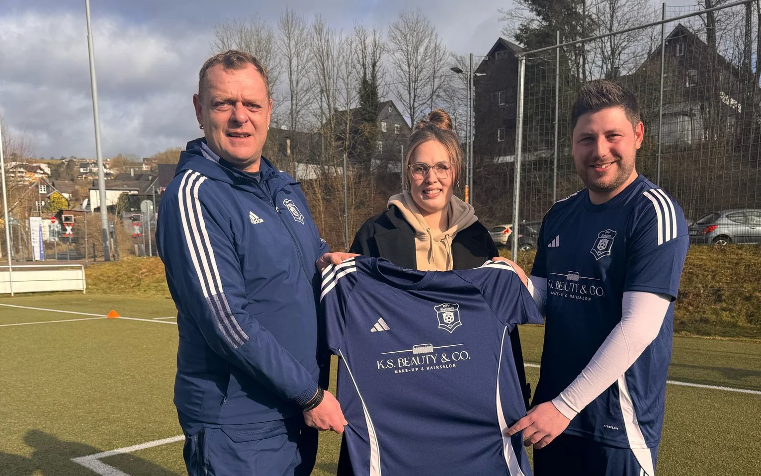 Trainer Jojo Liebenau, Kerstin Scheldt und Co-Trainer Marco Brachetti (v.l.)